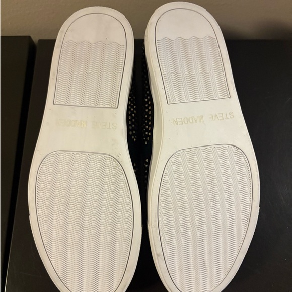 NEW! Steve Madden without box sparkle slip on sneakers. Size 7 mens , 9 women’s - Picture 4 of 6